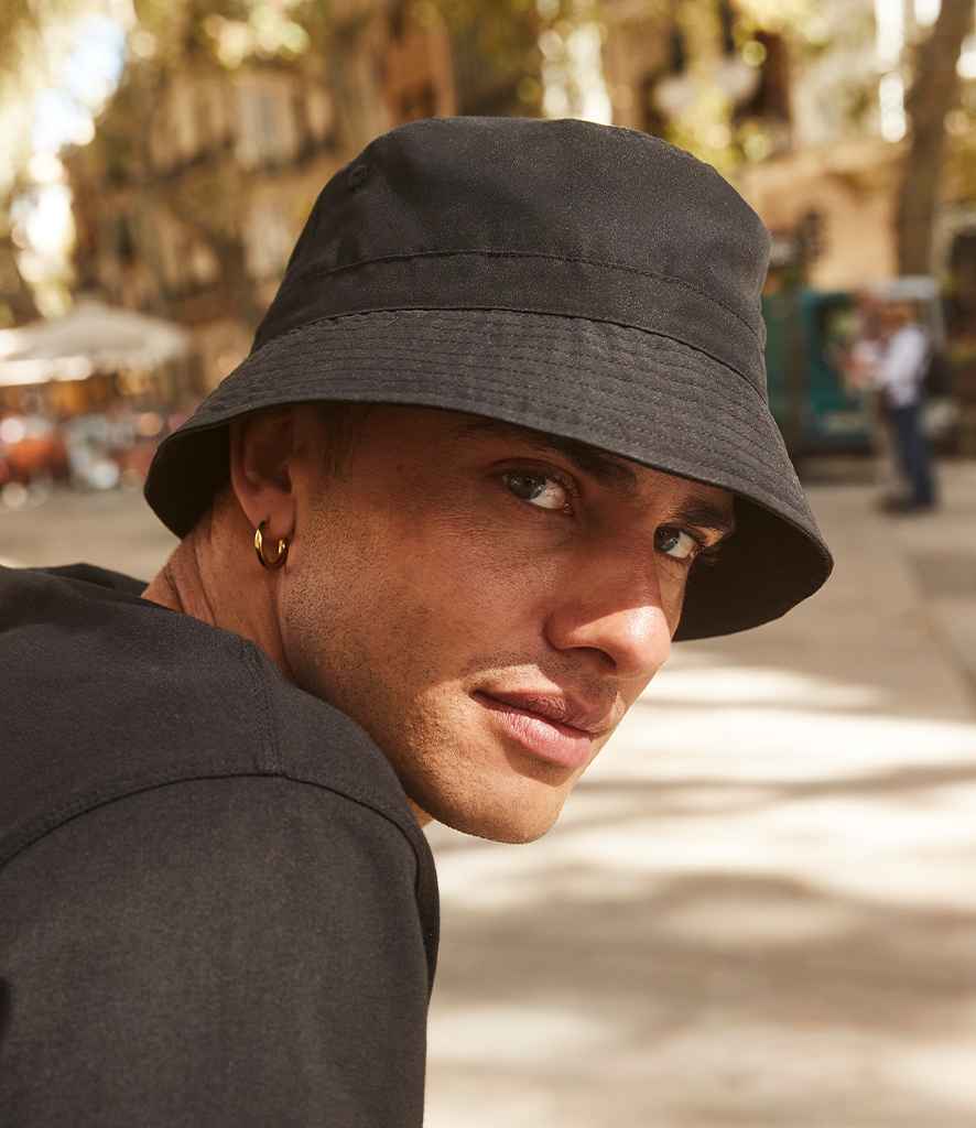 Șapcă Bucket text personalizat prin Broderie