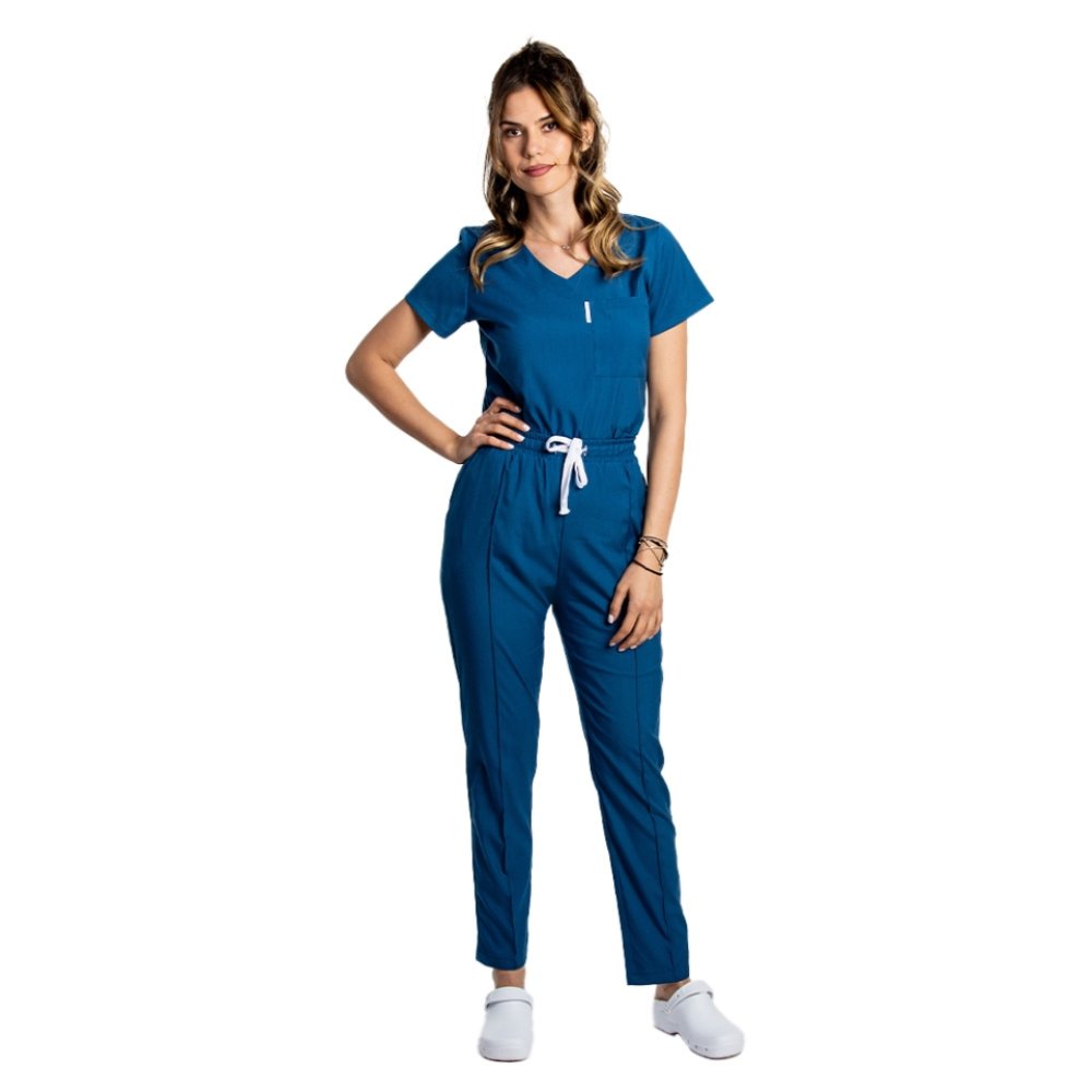 Costum medical personalizat prin broderie stretch albastru jeans cu bluza in V si pantaloni cu snur si elastic