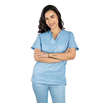 Halat medical personalizat prin broderie cu anchior in forma V cu trei buzunare aplicate